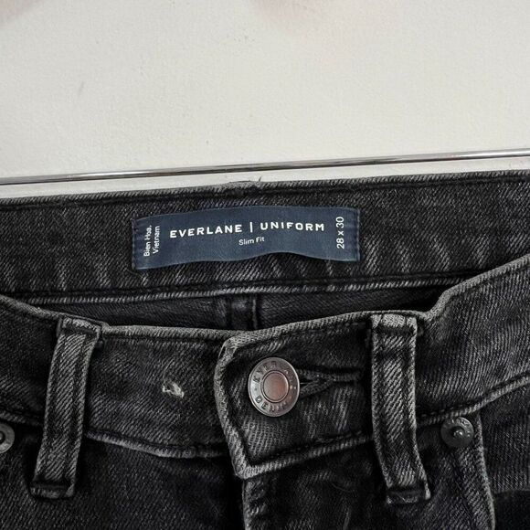 Everlane Uniform The Slim 4-Way Stretch Organic Jean in Washed Black - Picture 8 of 9